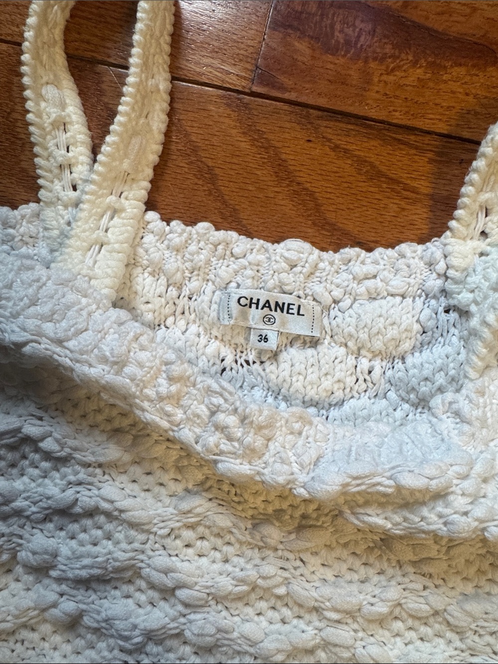 Chanel cropped White top xs - Picture 3 of 3